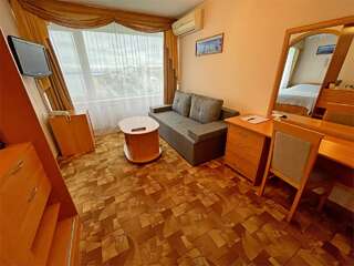 Гостиница Гостиница Россия Самара КОМФОРТ (DOUBLE+SOFA)-8